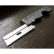 Gros plan sur la lame type rasoir/cutter du Derma Safe Razor