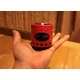La lanterne micro candle est si petite qu'elle tient aisément dans la main