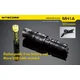 Une batterie 14500 de Nitecore et un câble sont fournis avec la lampe
