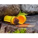 Les allumettes Stormproof d'UCO, ici en jaune